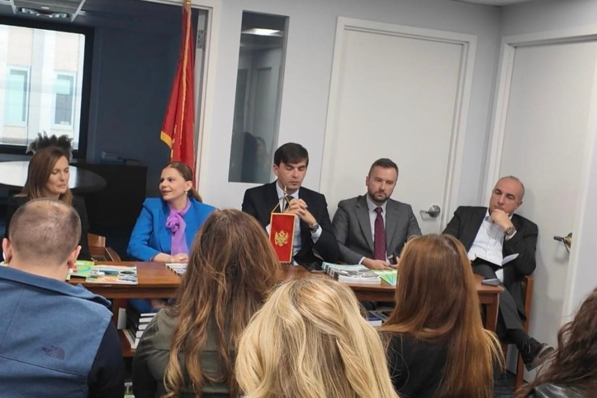 Ministar Azemović u Njujorku predstavio online kurs jezika