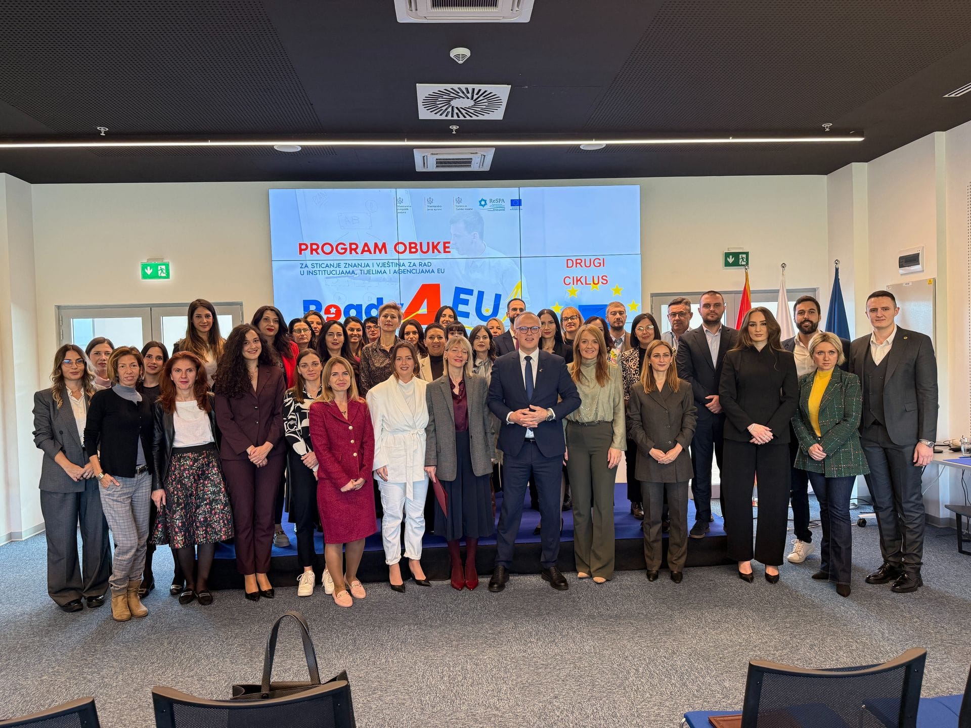 gallery.media[0].alt