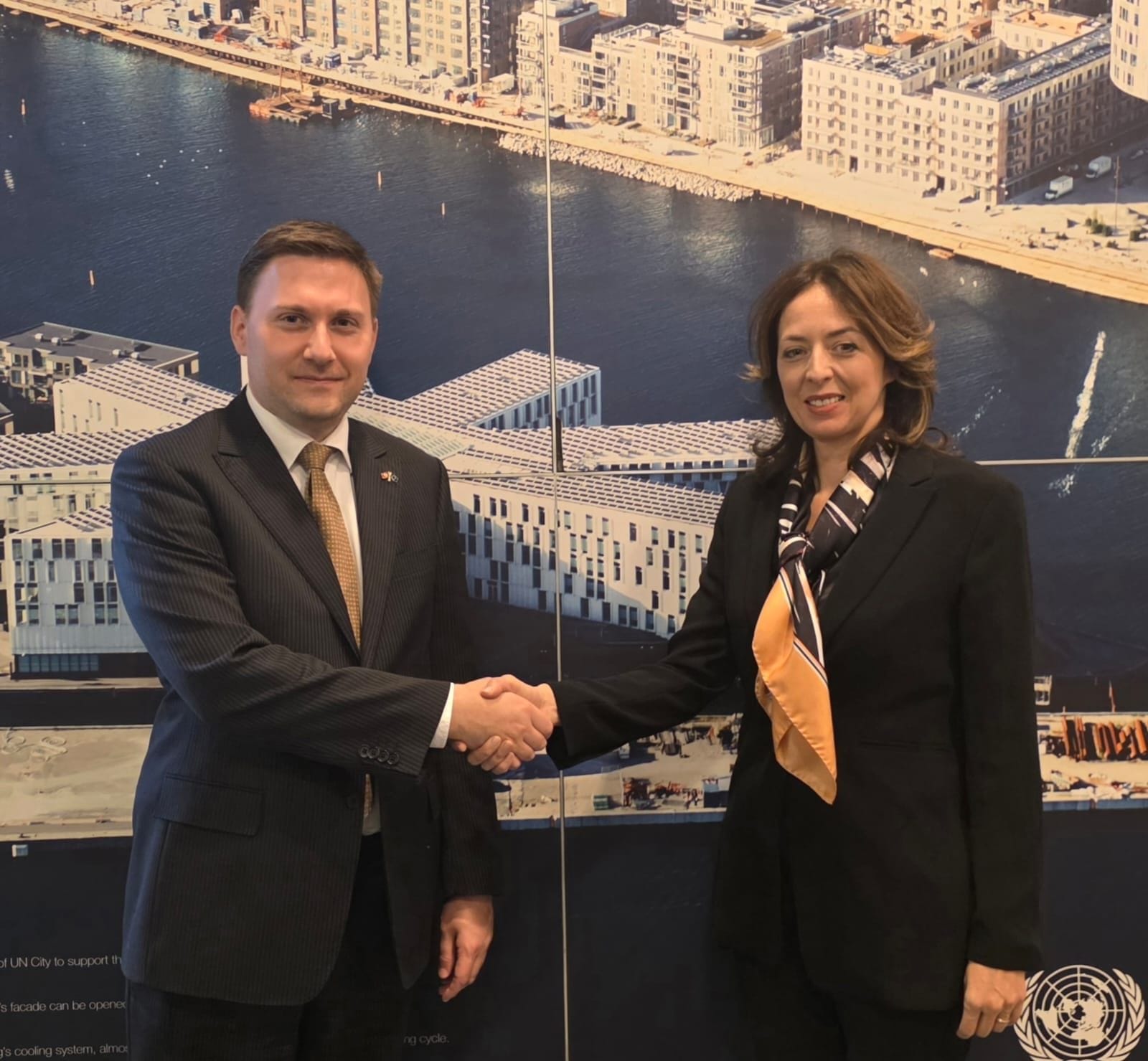 gallery.media[0].alt