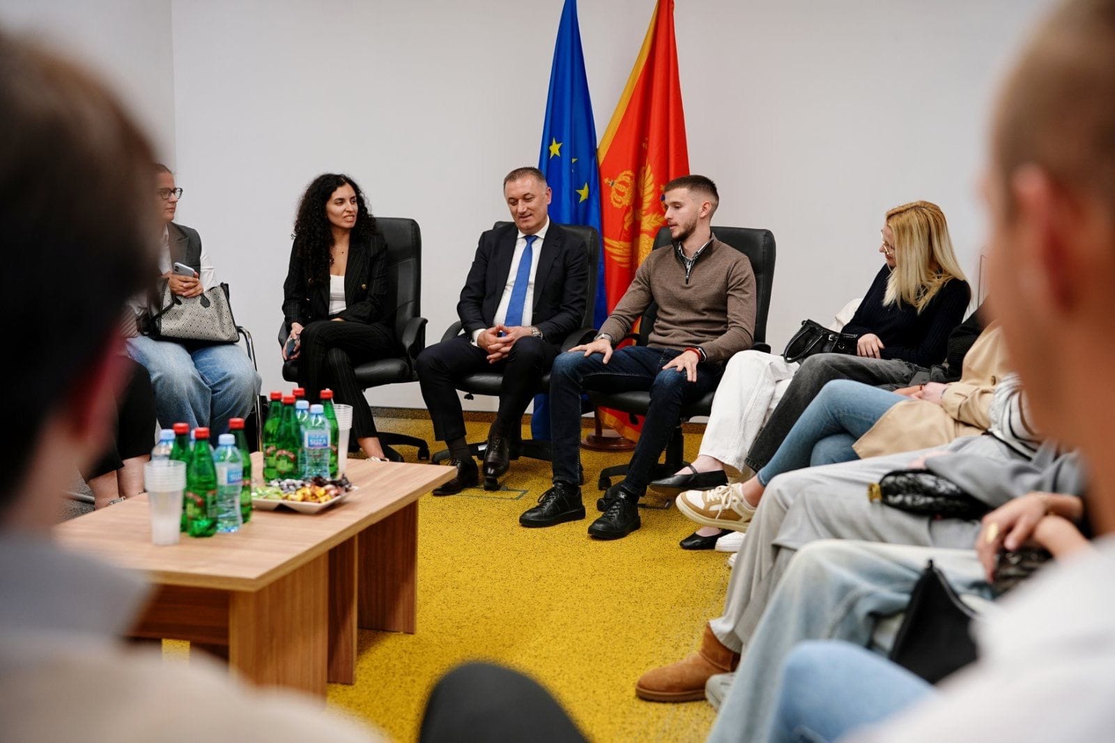 gallery.media[0].alt