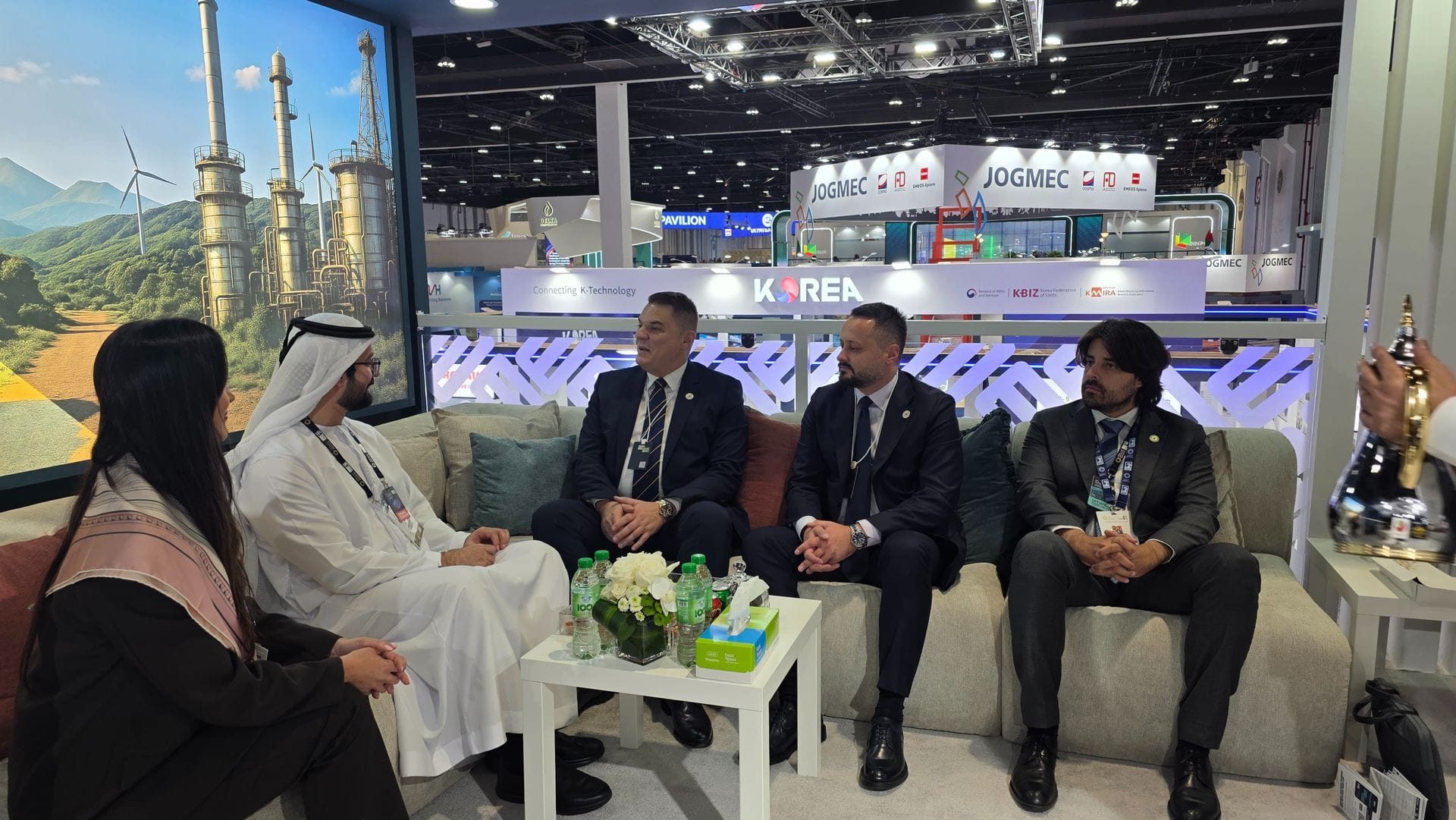 gallery.media[0].alt