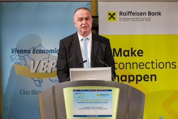 Nik Gjeloshaj - Bečki ekonomski forum Nik Gjeloshaj - Bečki ekonomski forum