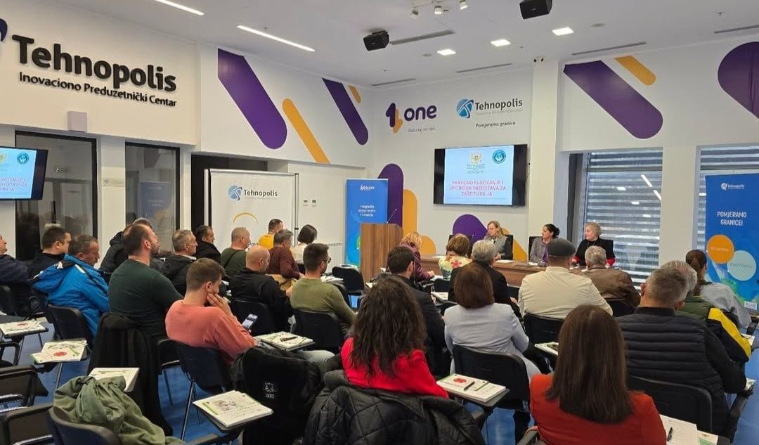 gallery.media[0].alt