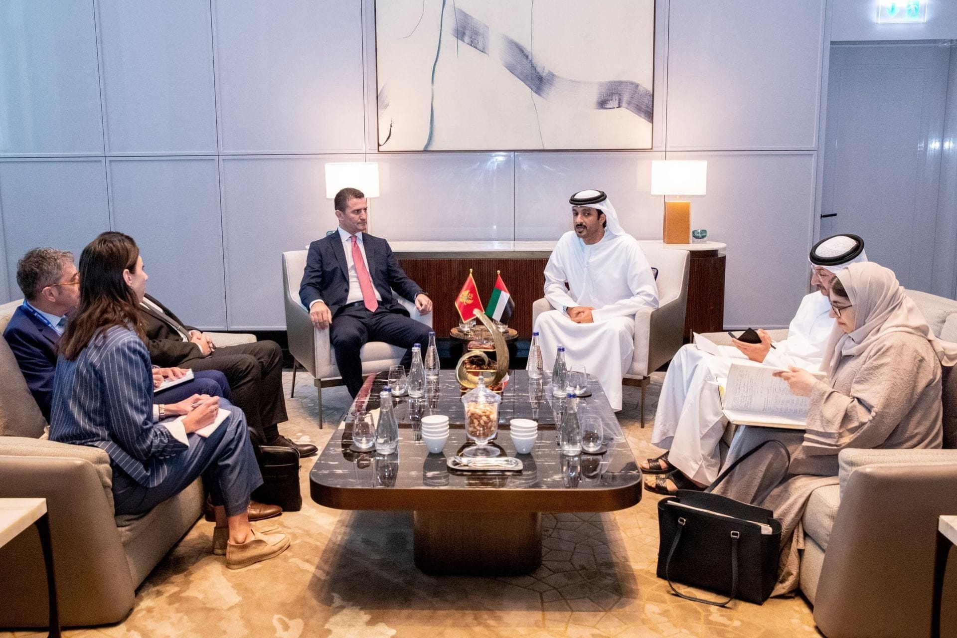 Potpredsjednik Vlade Crne Gore Milun Zogović započeo je zvaničnu posjetu Ujedinjenim Arapskim Emiratima