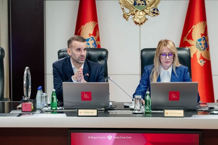 the 104th Cabinet session