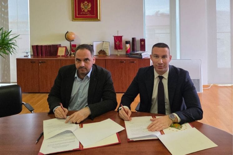 Potpisan Memorandum o saradnji između JU Srednje građevinsko-geodetske škole „Inž. Marko Radević“ i Uprave za nekretnine Crne Gore Potpisan Memorandum o saradnji između JU Srednje građevinsko-geodetske škole „Inž. Marko Radević“ i Uprave za nekretnine Crne Gore