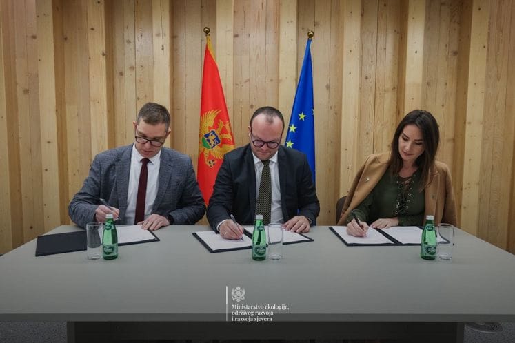 МЕРС и Еко-фонд обезбједили теренско возило за НП Проклетије