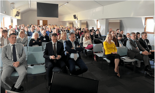 gallery.media[0].alt