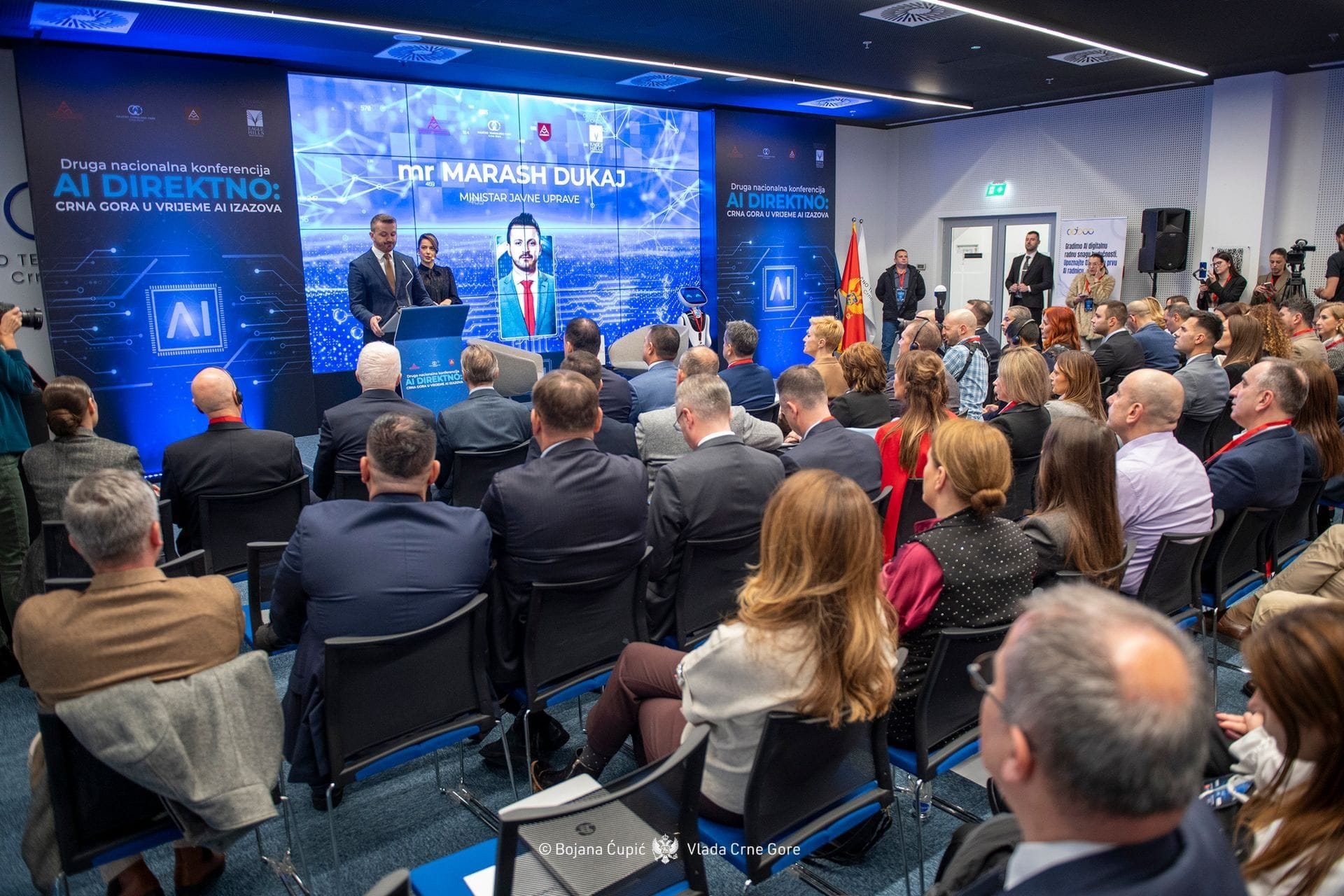 Ministar Dukaj otvorio konferenciju -„AI direktno- Crna Gora u vrijeme AI izazova