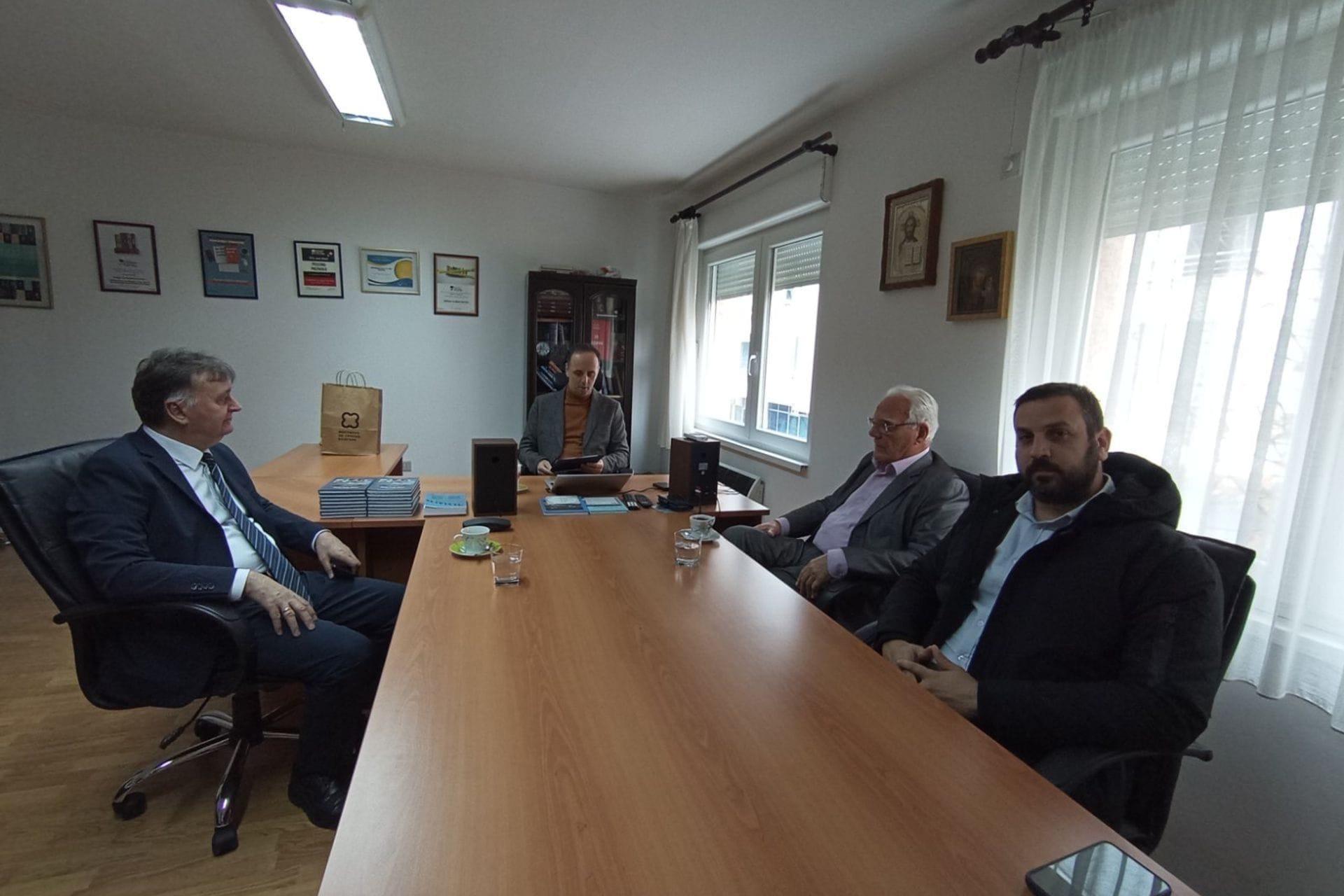 Budimir Aleksić posjetio Biblioteku za slijepe Crne Gore