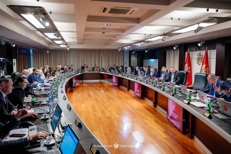 Saopštenje sa 106. sjednice Vlade Crne Gore Saopštenje sa 106. sjednice Vlade Crne Gore