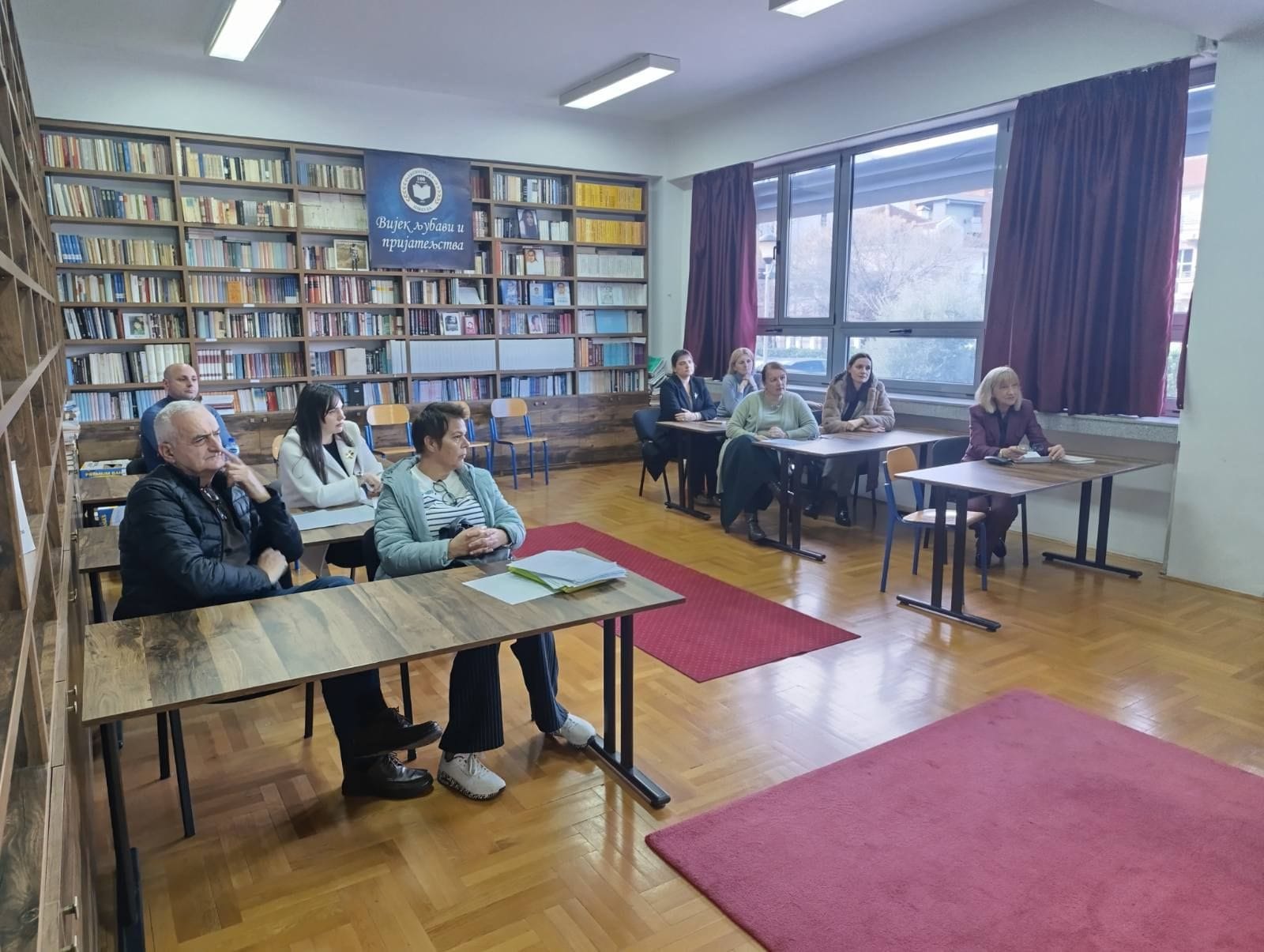 gallery.media[0].alt