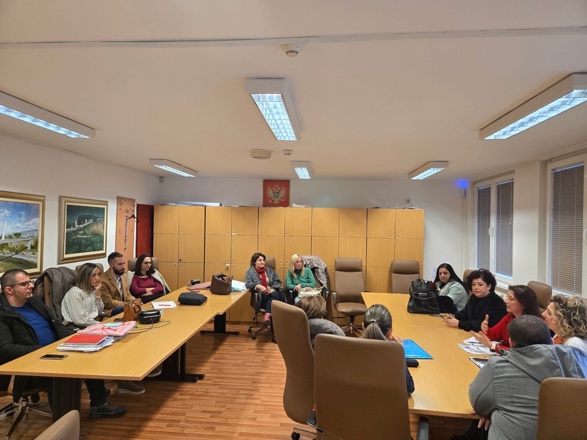 gallery.media[0].alt