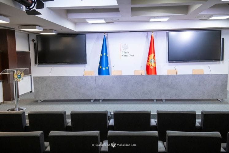 The 107th Cabinet session and press conference