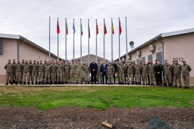 Krapović u posjeti NATO isturenim kopnenim snagama u Bugarskoj Krapović u posjeti NATO isturenim kopnenim snagama u Bugarskoj