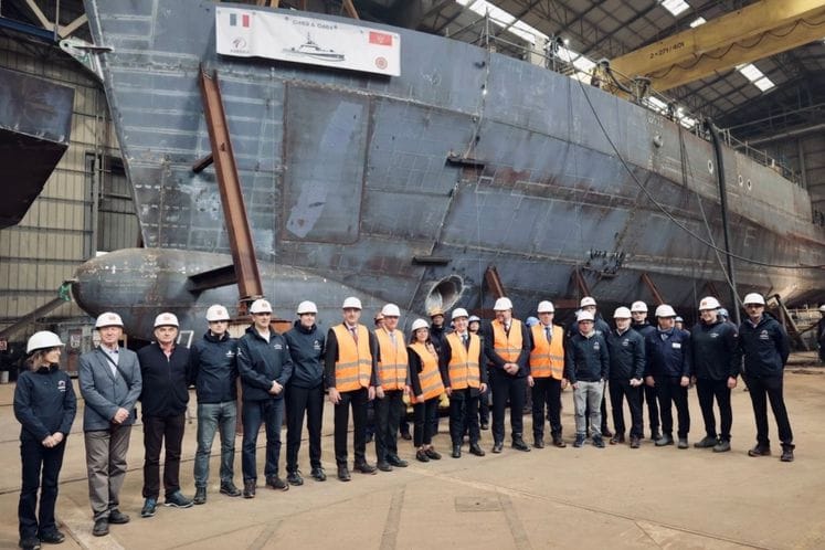 Bečić i Krapović obišli radove na izgradnji brodova za potrebe Mornarice VCG u Francuskoj