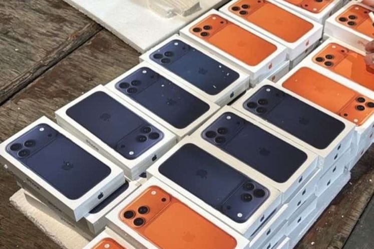 Carinici zaplijenili milionski tovar mobilnih telefona