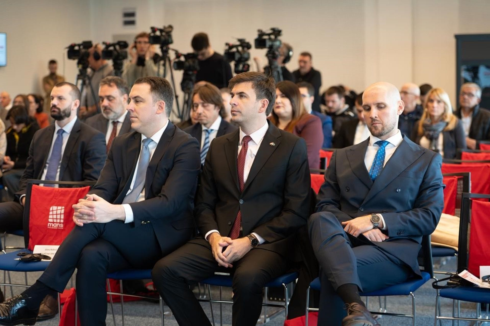 Ministar dijaspore Mirsad Azemović prisustvovao je otvaranju Nacionalne antikorupcijske konferencije