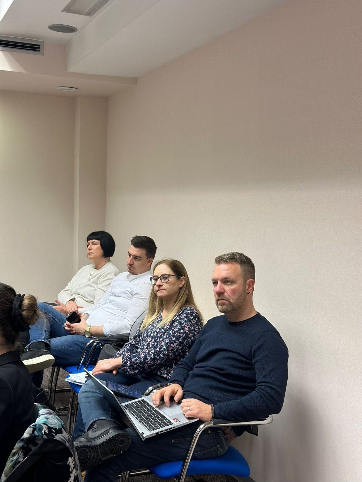 gallery.media[0].alt