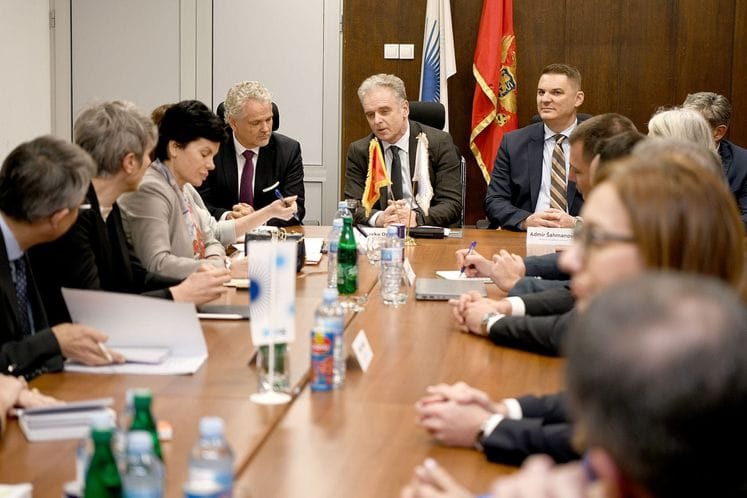 Ministar Šahmanović