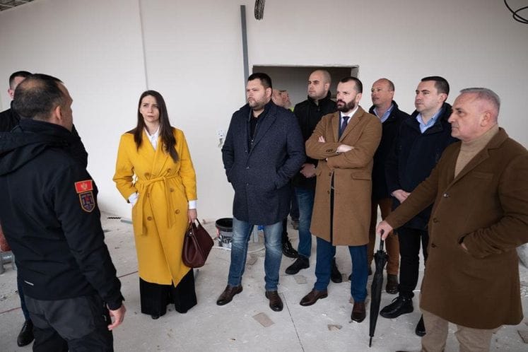 Ministar bez portfelja Milutin Butorović i ministarka javnih radova Majda Adžović u radnoj posjeti opštini Nikšić