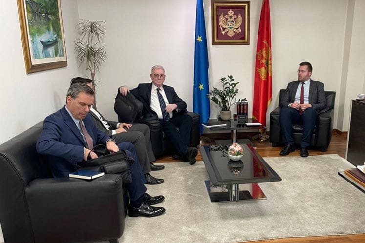 Momo Koprivica sa predstavnicima i ekspertima EUROL-a IV