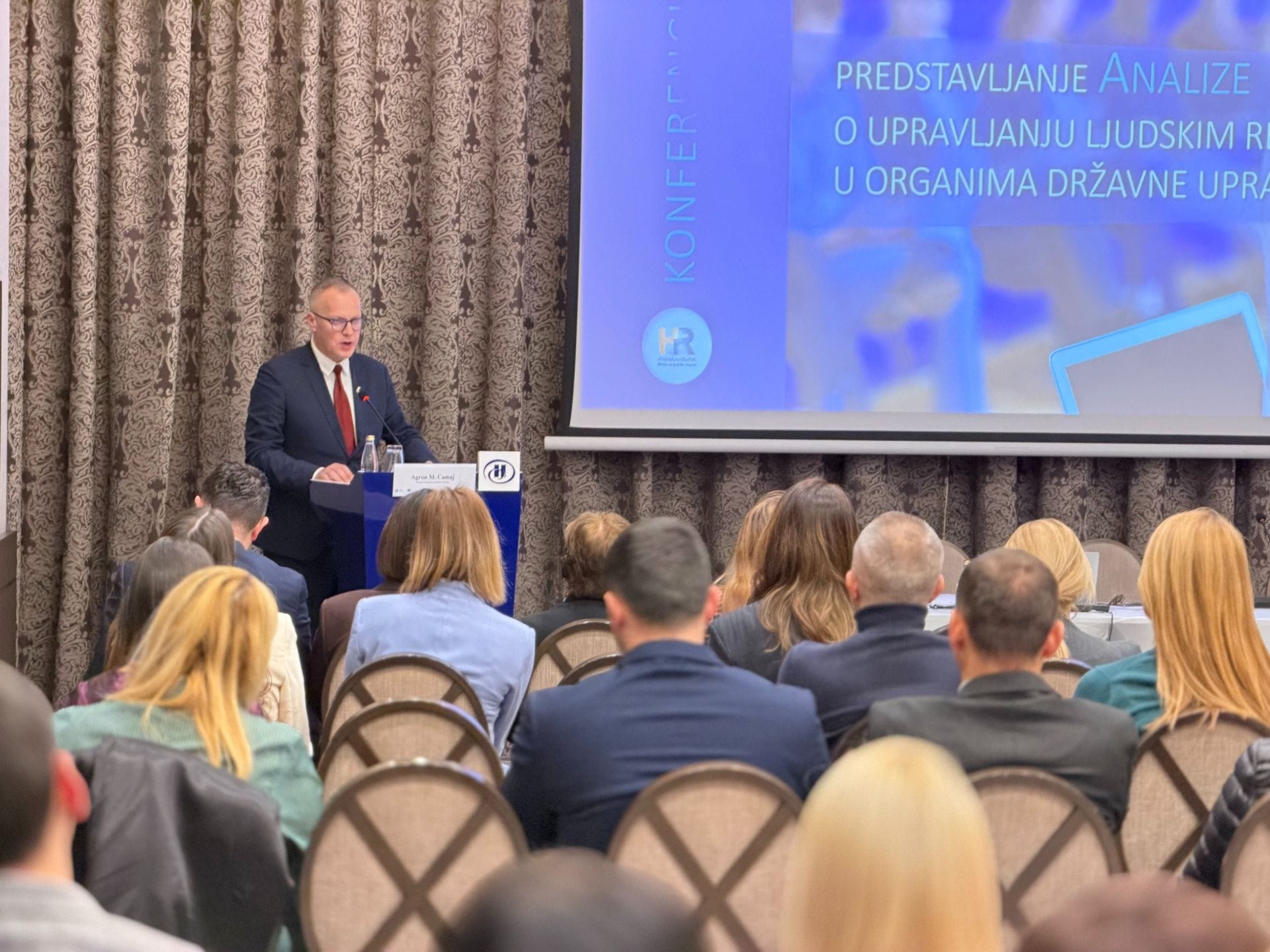 gallery.media[0].alt