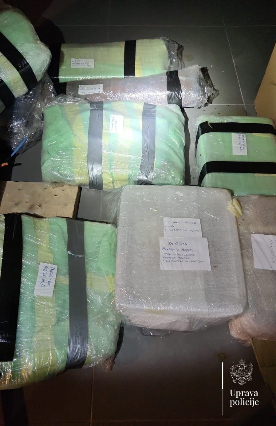 gallery.media[0].alt