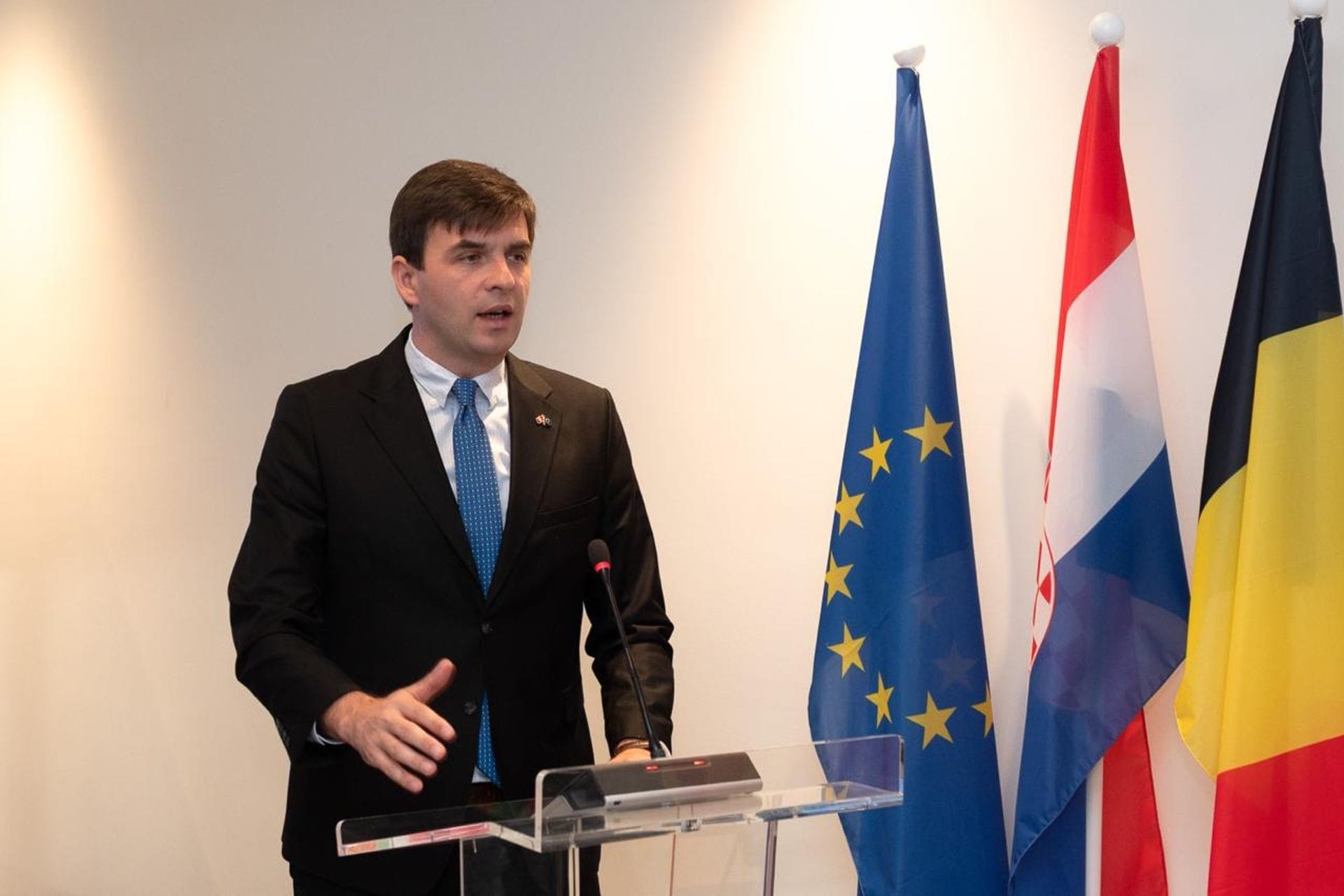 Zagreb: Održana konferencija “Hrvatska i Crna Gora jučer, danas i sjutra”, ministar Azemović najavio dalju institucionalnu podršku dijaspori u toj zemlji