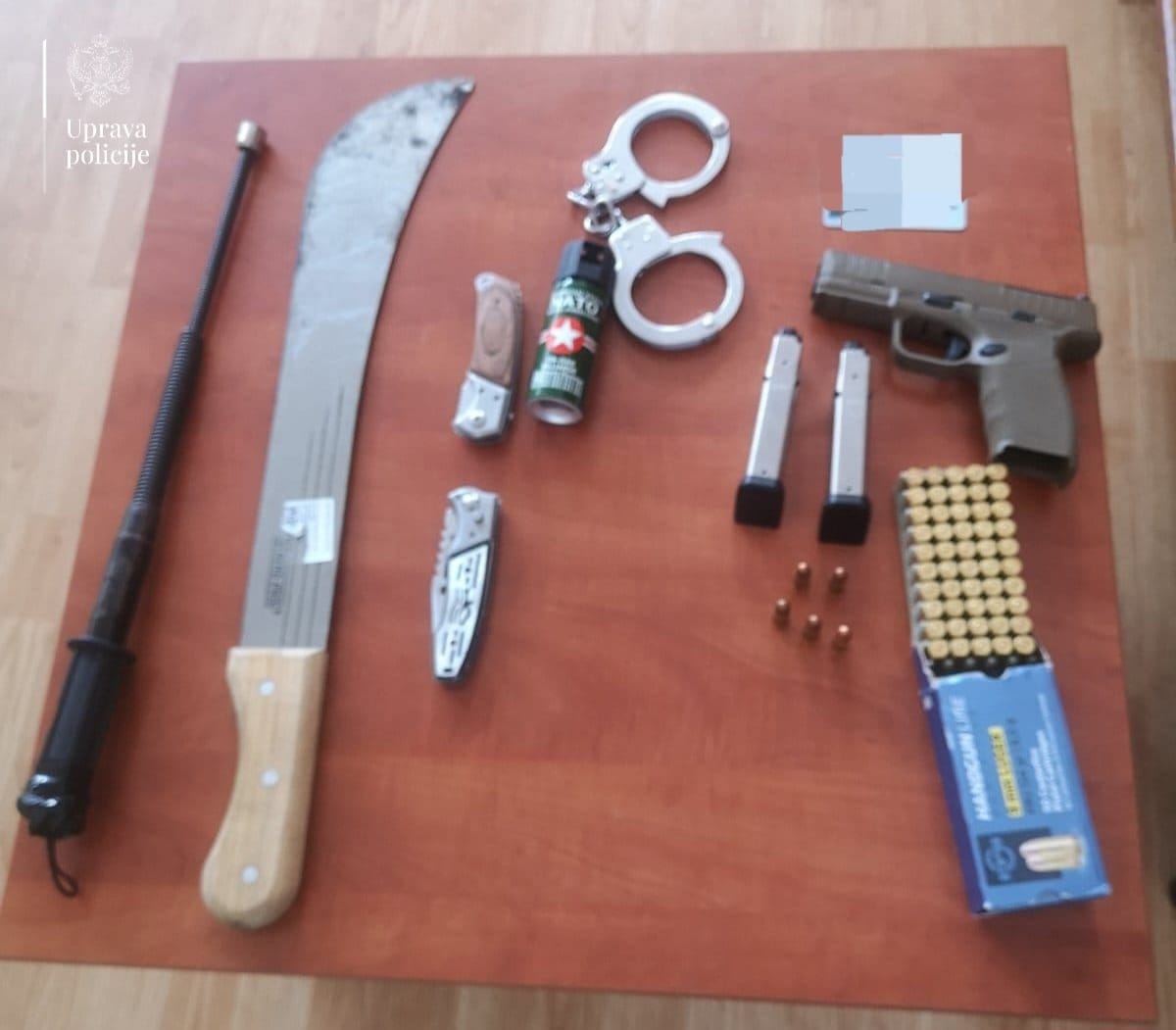 gallery.media[0].alt