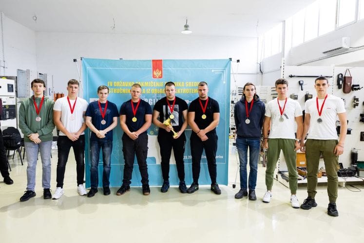 ZAVRŠENO ČETVRTO DRŽAVNO TAKMIČENJE UČENIKA SREDNJIH STRUČNIH ŠKOLA IZ OBLASTI ELEKTROTEHNIKE “ENERGIJA U ŽICI”