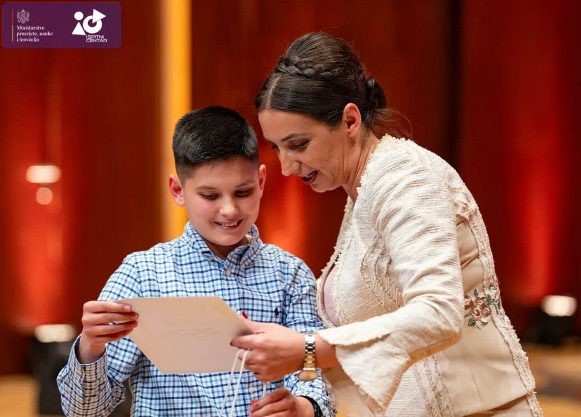 gallery.media[0].alt