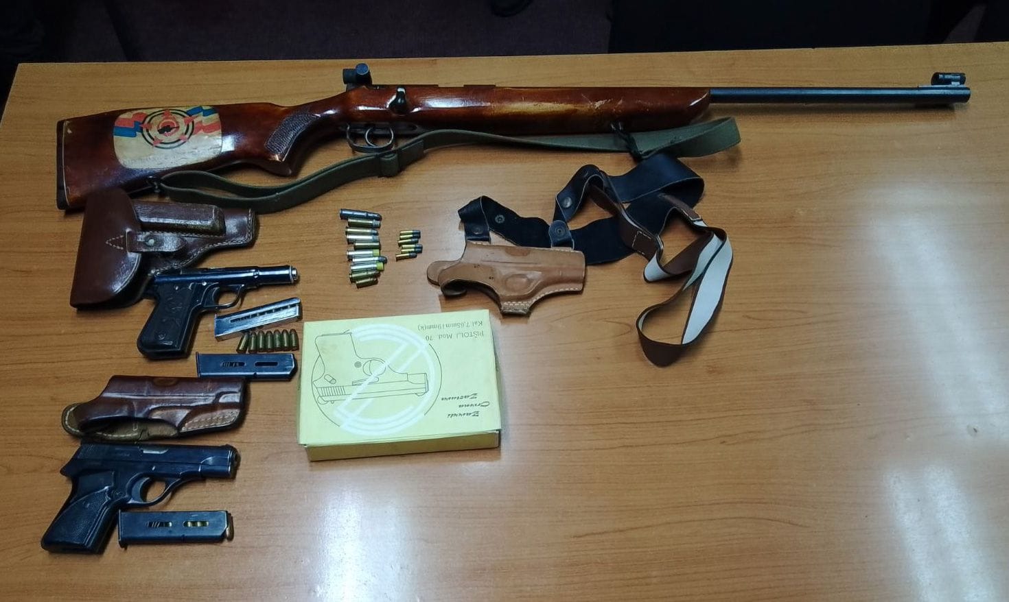 gallery.media[0].alt