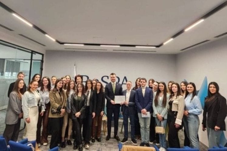 ministar Dukaj i studenti ministar Dukaj i studenti