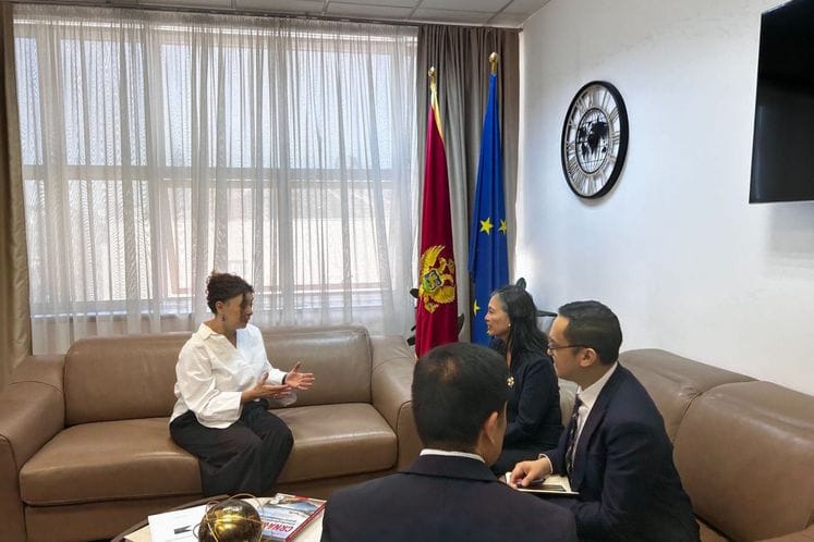 Министар туризма Симонида Кордић састала се са амбасадорком Републике Филипини Маријом Еленом Паоло Алгабре