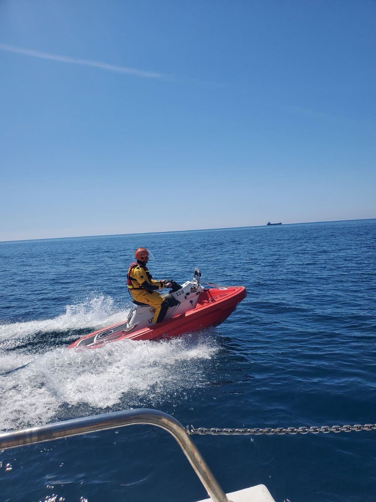 gallery.media[0].alt