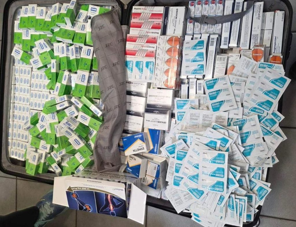 gallery.media[0].alt