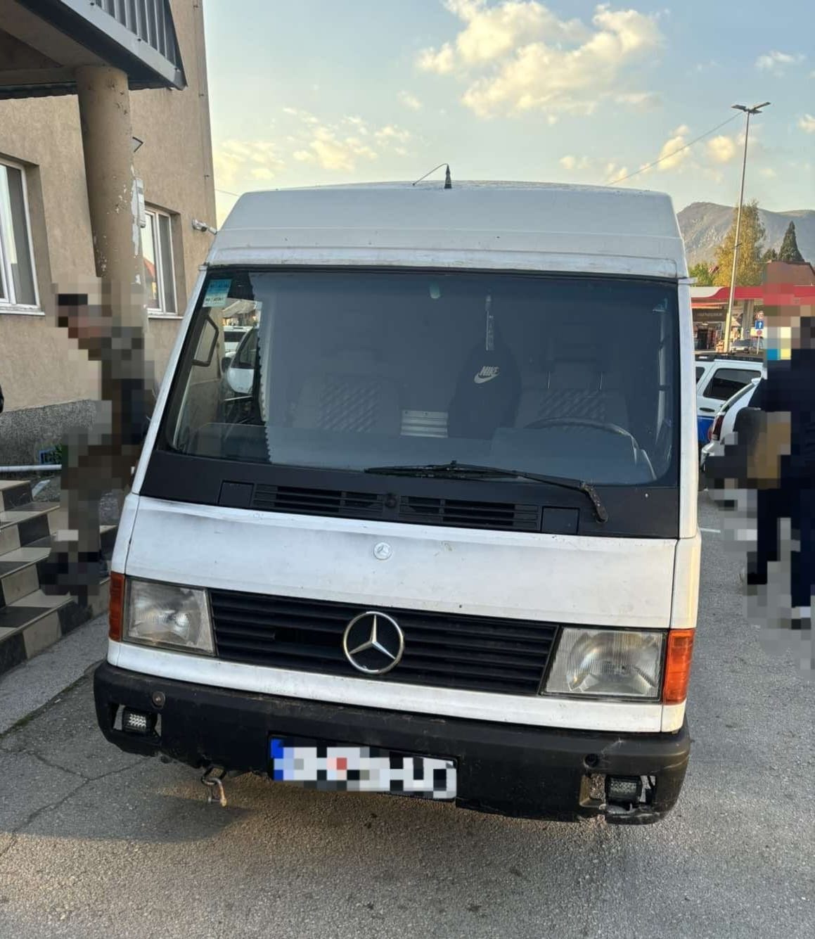 gallery.media[0].alt