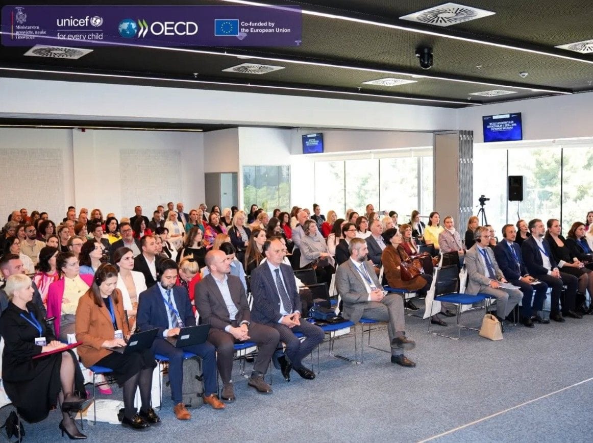 gallery.media[0].alt