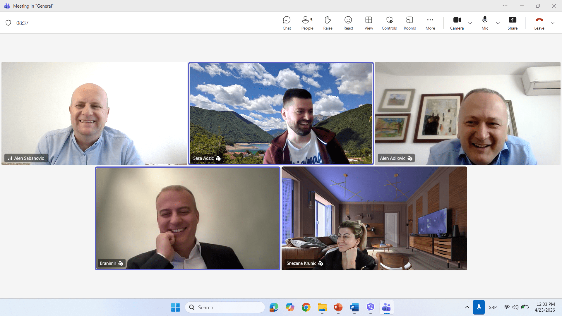 gallery.media[0].alt