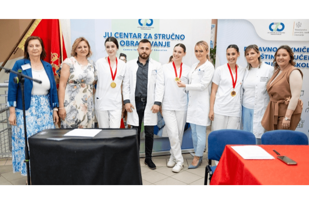 gallery.media[0].alt