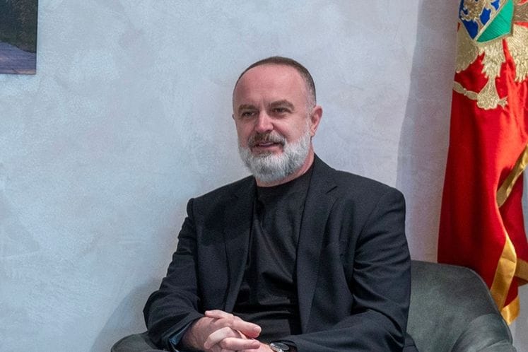Nik Gjeloshaj