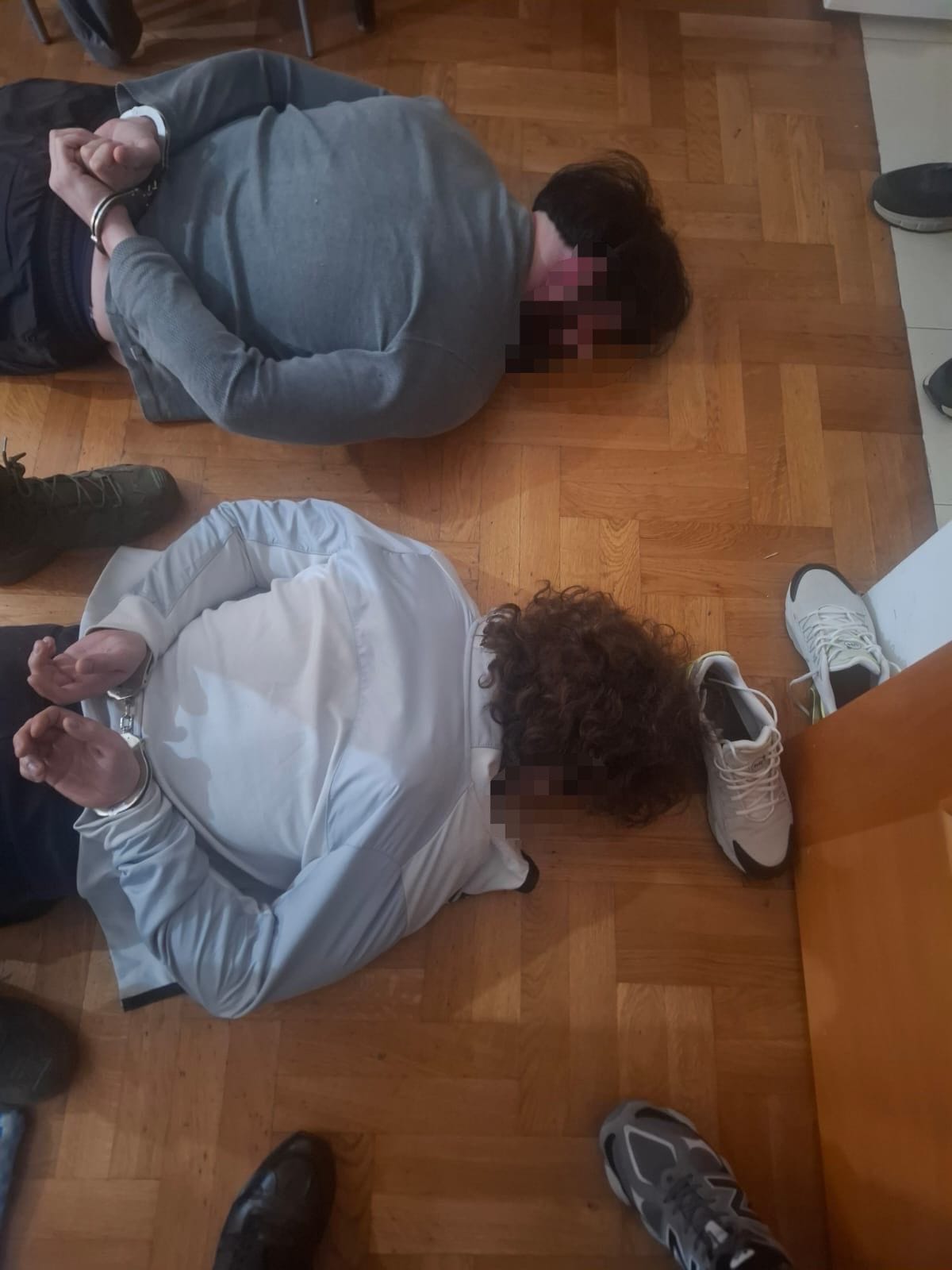 gallery.media[0].alt