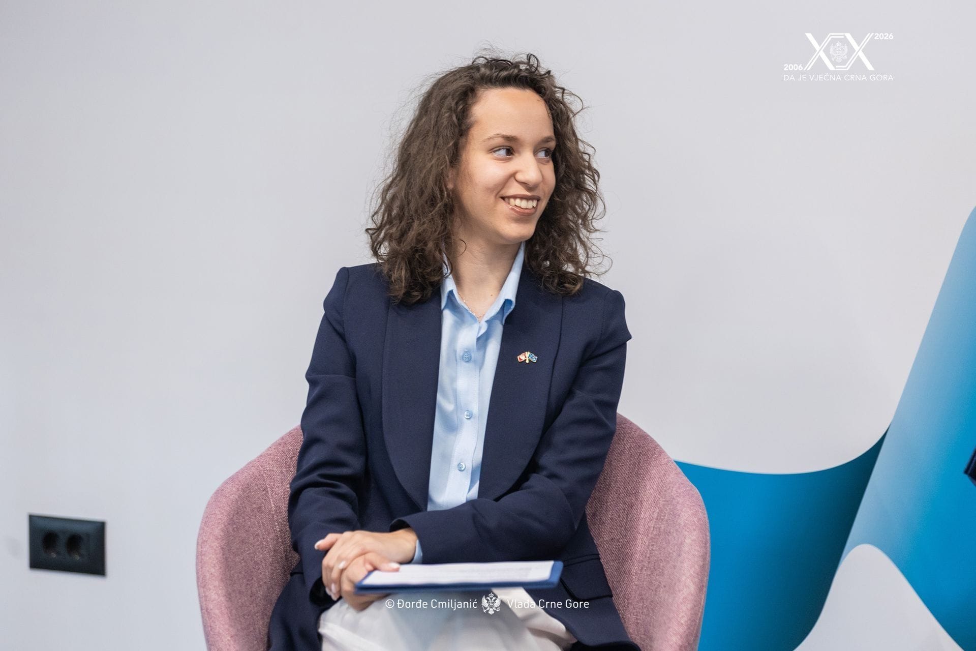 Ministar Dukaj sa studentima Fakulteta političkih nauka UCG: Mladi su pokretači reformi i važni partneri evropske budućnosti Crne Gore