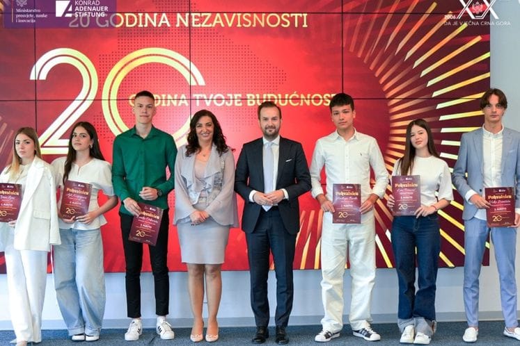 Uručenje nagrada pobjednicima Konkursa „20 godina nezavisnosti – 20 godina tvoje budućnosti“