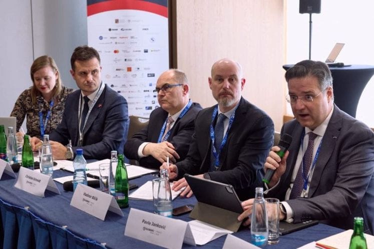 Zenović na GLOBSEC forumu