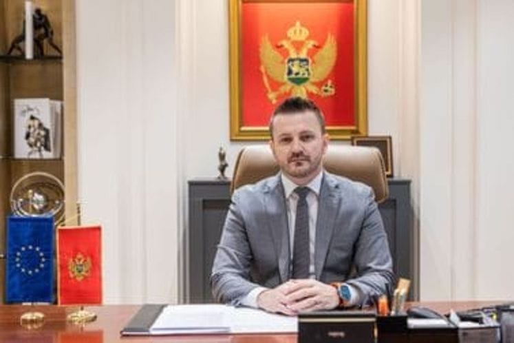 ministar Dukaj