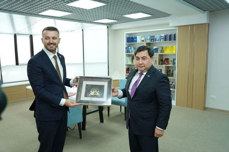 Министар Дукај у Казахстану (1)