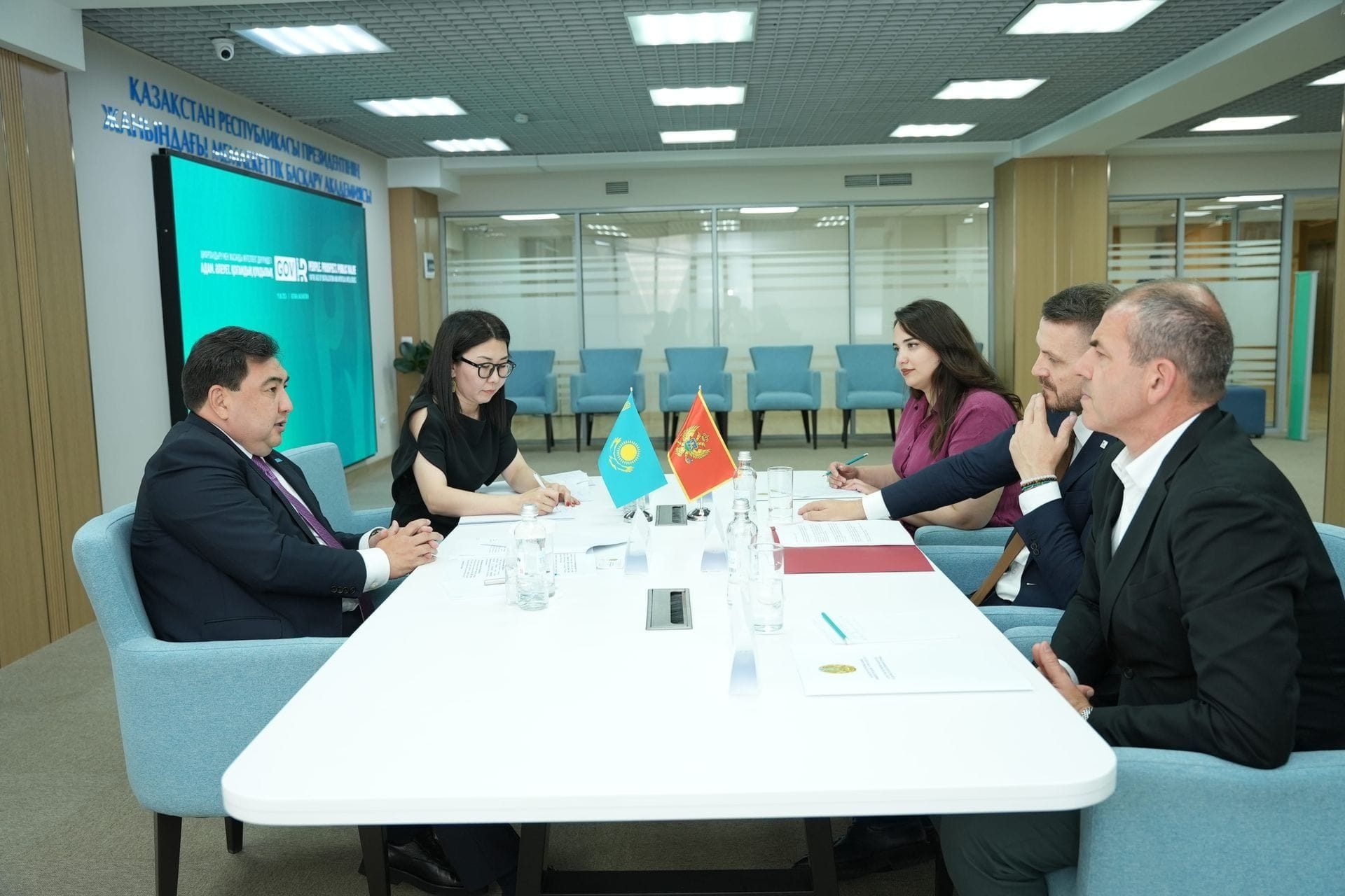 Ministar Dukaj u Kazahstanu (1)