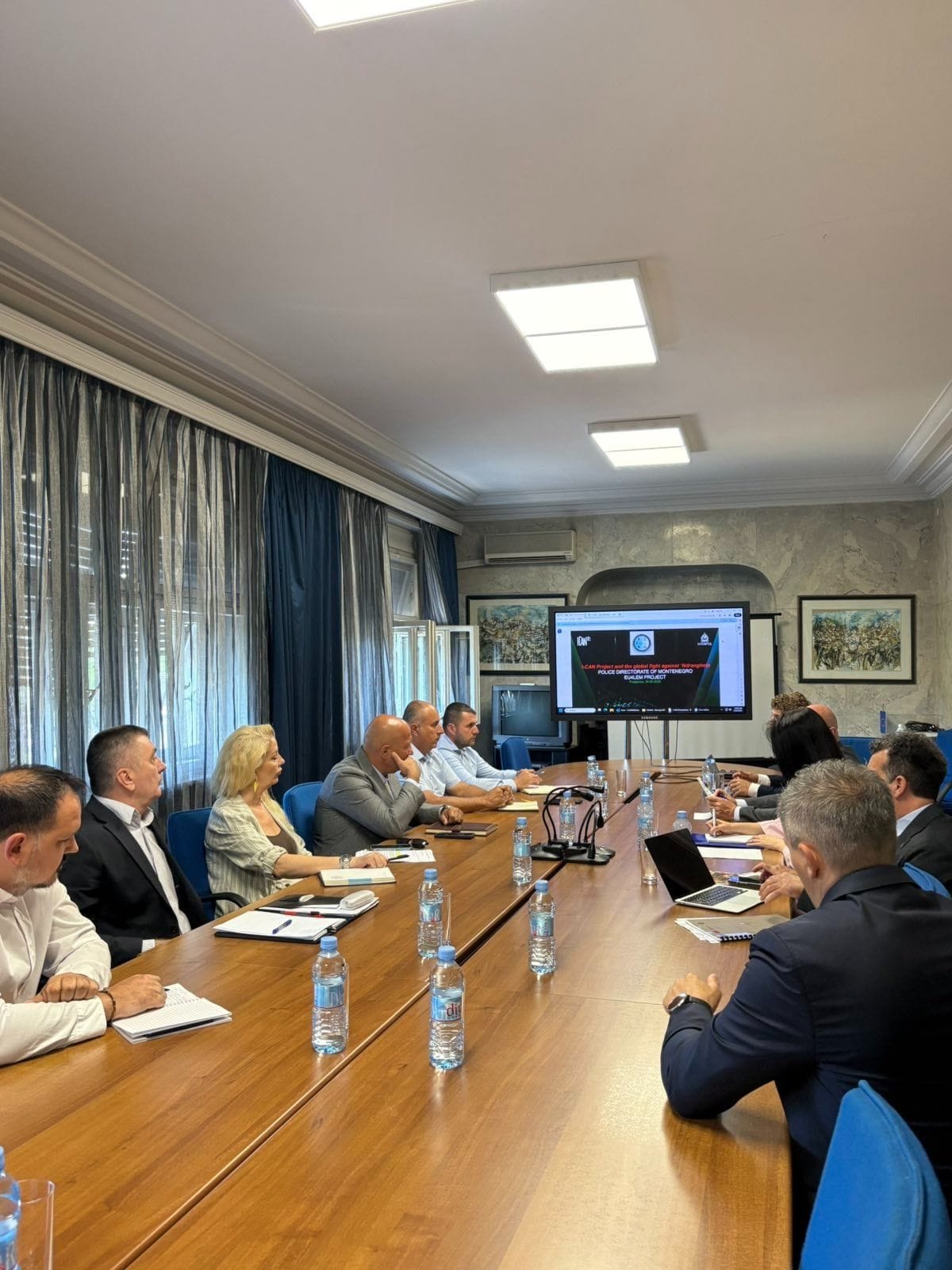 gallery.media[0].alt